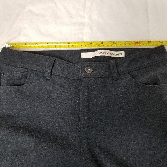 DNKY Jean's Women's Size 4 - Picture 8 of 9